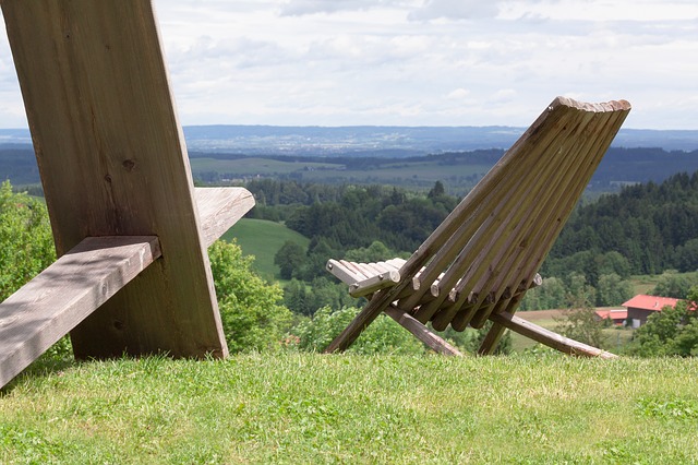 dřevěné posezení
